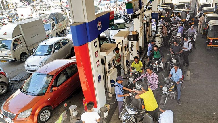 भारत में पेट्रोल-डीजल दामों में बढ़ोतरी जारी