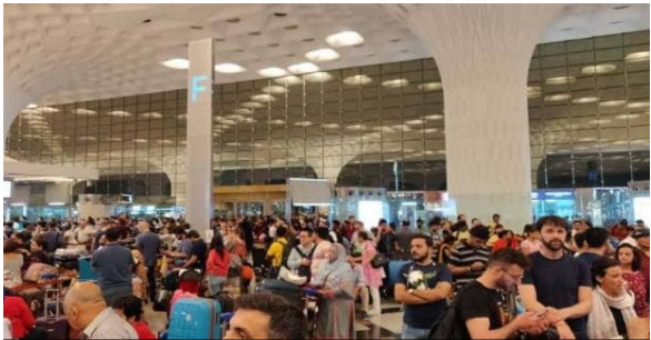 5 घंटे बंद रहने के बाद ठीक हुआ एअर इंडिया का सर्वर, सैकड़ों यात्री हुए परेशान