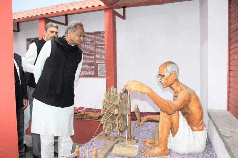 While nation is hooked onto Maha-‘Rashtra’ , Gehlot inaugurates museum dedicated to ‘Rashtra’ Pita.