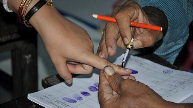 झारखंड विधानसभा चुनाव : 5वें चरण का मतदान जारी, इन सियासी हस्तियों की साख दांव पर