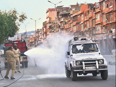 जयपुर की चारदीवारी में कर्फ्यू में सख्ती, पुलिस कर रही निगरानी