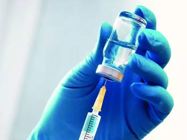 अमेरिका ने चीन पर लगाया कोरोना वैक्सीन से जुड़ा रिसर्च डेटा चुराने का आरोप