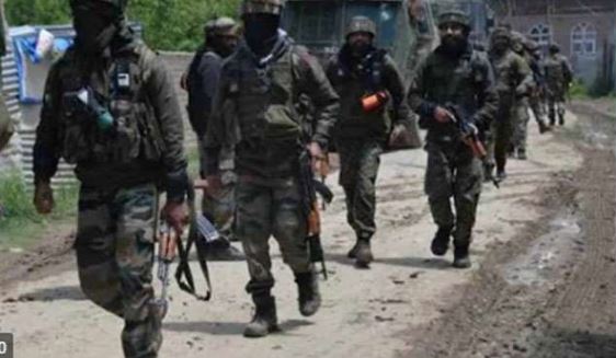 जम्मू-कश्मीर के शोपियां में 2-3 आतंकी छिपे होने की सूचना, सुरक्षाबलों ने संभाला मोर्चा