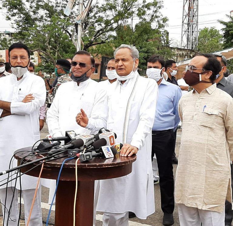 CM Ashok Gehlot Demands Assembly Session, MLAs collectively meet the Governor for this.