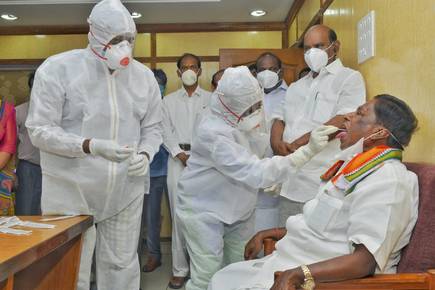 भारत में कोरोना संक्रमण के मामलों में तेजी, आंकड़े हुए साढ़े 14 लाख के करीब, राजस्थान में आए 448 नए मामले