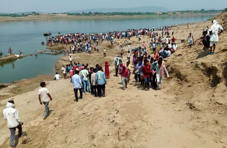 कोटा की चंबल नदी में नाव पलटने से 7 की मौत, नदी में तलाशी अभियान अभी भी जारी, मृतकों का आंकड़ा बढ़ने की आशंका