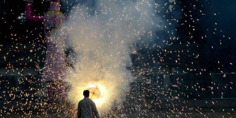 CM Gehlot’s decision to ban fireworks lauded across the country, will NGT and other states follow ?