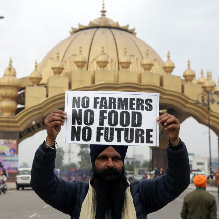 किसान आंदोलन पर राजनीतिक सियासत, केंद्र और विपक्ष के बीच आरोप-प्रत्यारोप का दौर जारी
