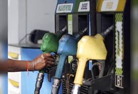 देश में फिर बढ़े पेट्रोल-डीजल के दाम, राजस्थान के गंगानगर में पेट्रोल सौ रुपए पार