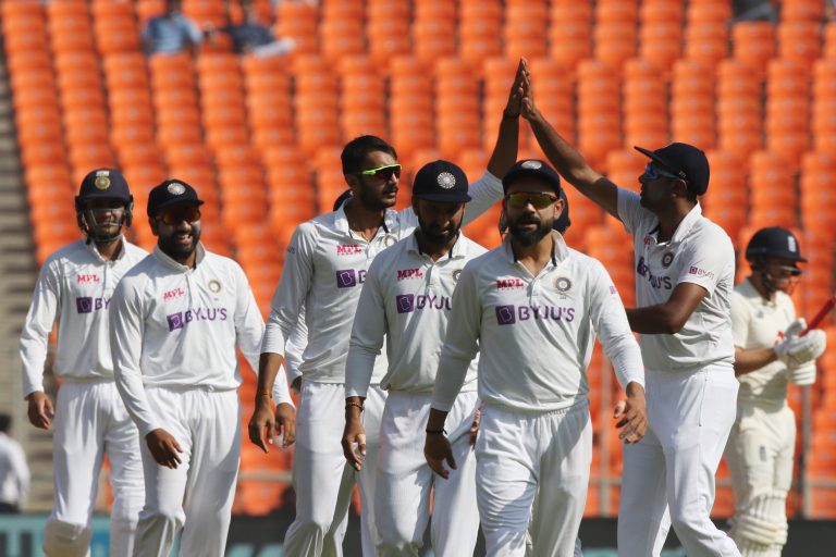 कोरोना की वजह से टल सकता है भारत का श्रीलंका दौरा