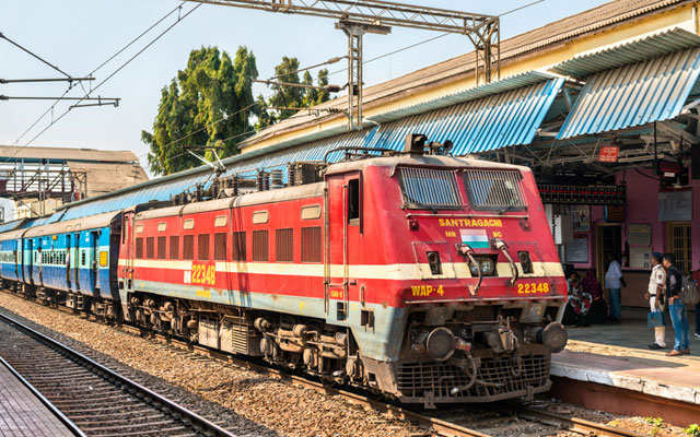 राजस्थान में लाॅकडाउन से यात्री भार कम, 10 ट्रेनों को किया रद्द