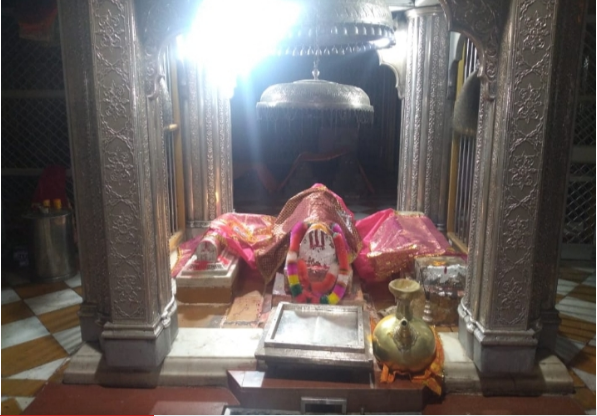बीकानेर की करणी माता और जैसलमेर के रामदेव मंदिर के पट ढाई महीने बाद खुले