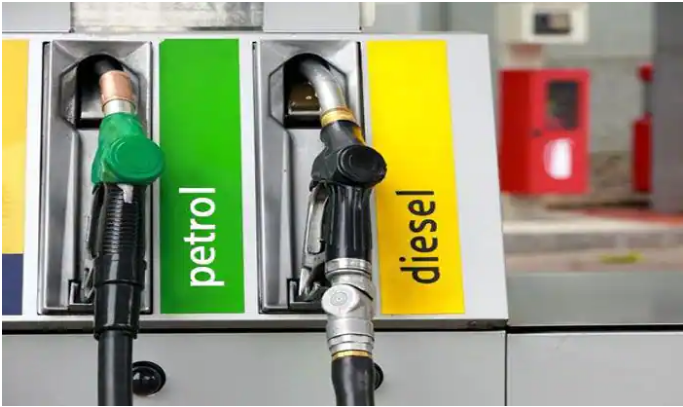 सरकारी तेल कंपनियों ने आमजन को दी राहत, पेट्रोल 15 तो डीजल 16 पैसे प्रति लीटर सस्ता