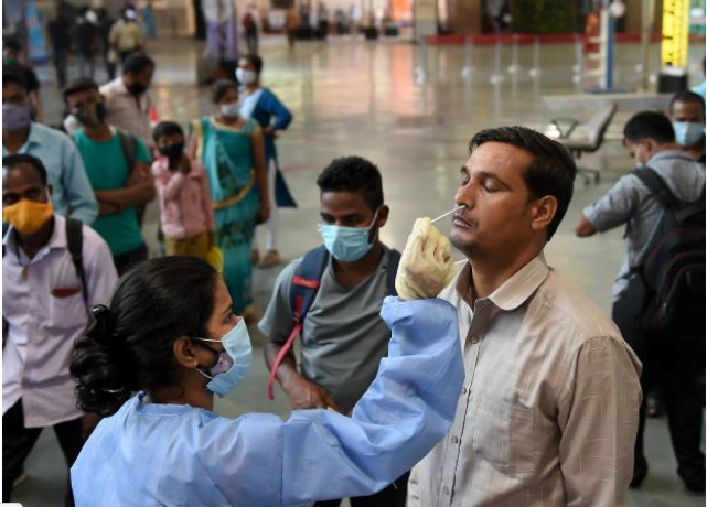 देश में कोरोना संक्रमण के मामलों में उतार चढ़ाव जारी, बीते 24 घंटों में 38 हजार से अधिक मामले आए सामने