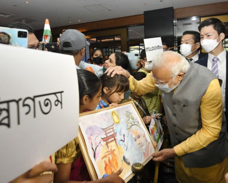 दो दिवसीय जापान यात्रा पर पीएम मोदी, टोक्यों पहुंचने पर भारतीय समुदाय ने किया जोरदार स्वागत