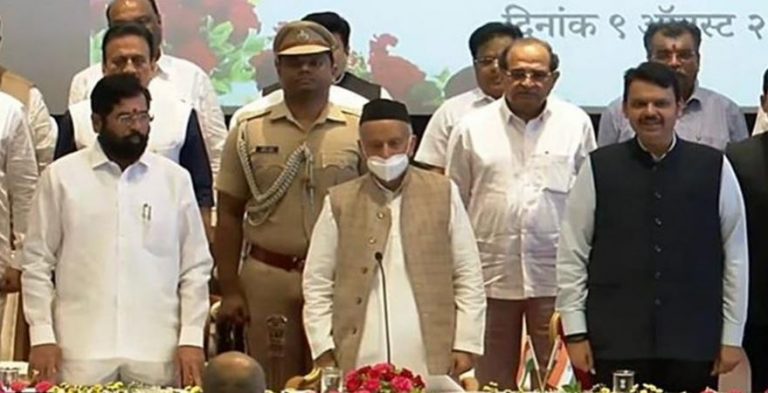 महाराष्ट्र में शिंदे सरकार का हुआ विस्तार, 9 भाजपा और 9 शिंदे गुट के सदस्यों ने ली शपथ
