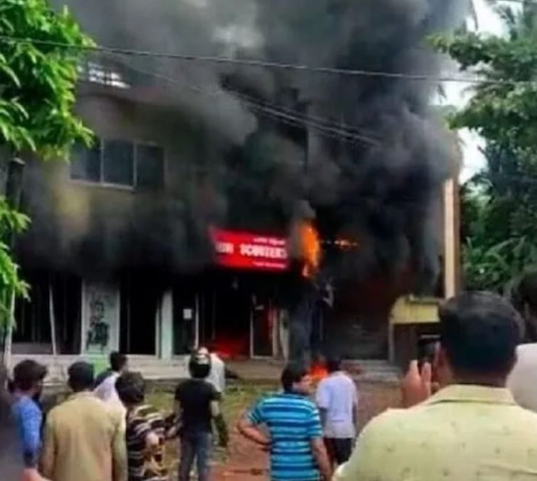 सिकंदराबाद के निजी होटल में भीषण आग से हुई 8 की मौत